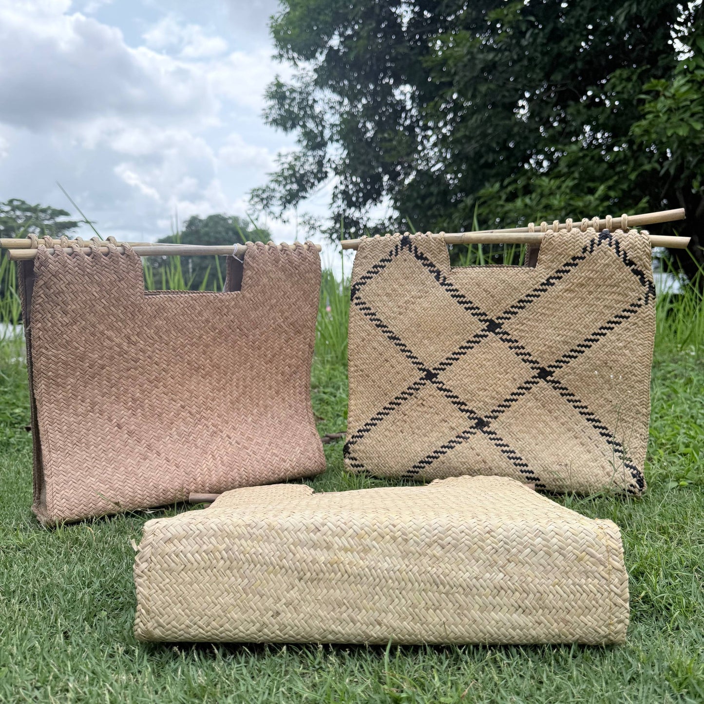 Rattan Scroll Bag