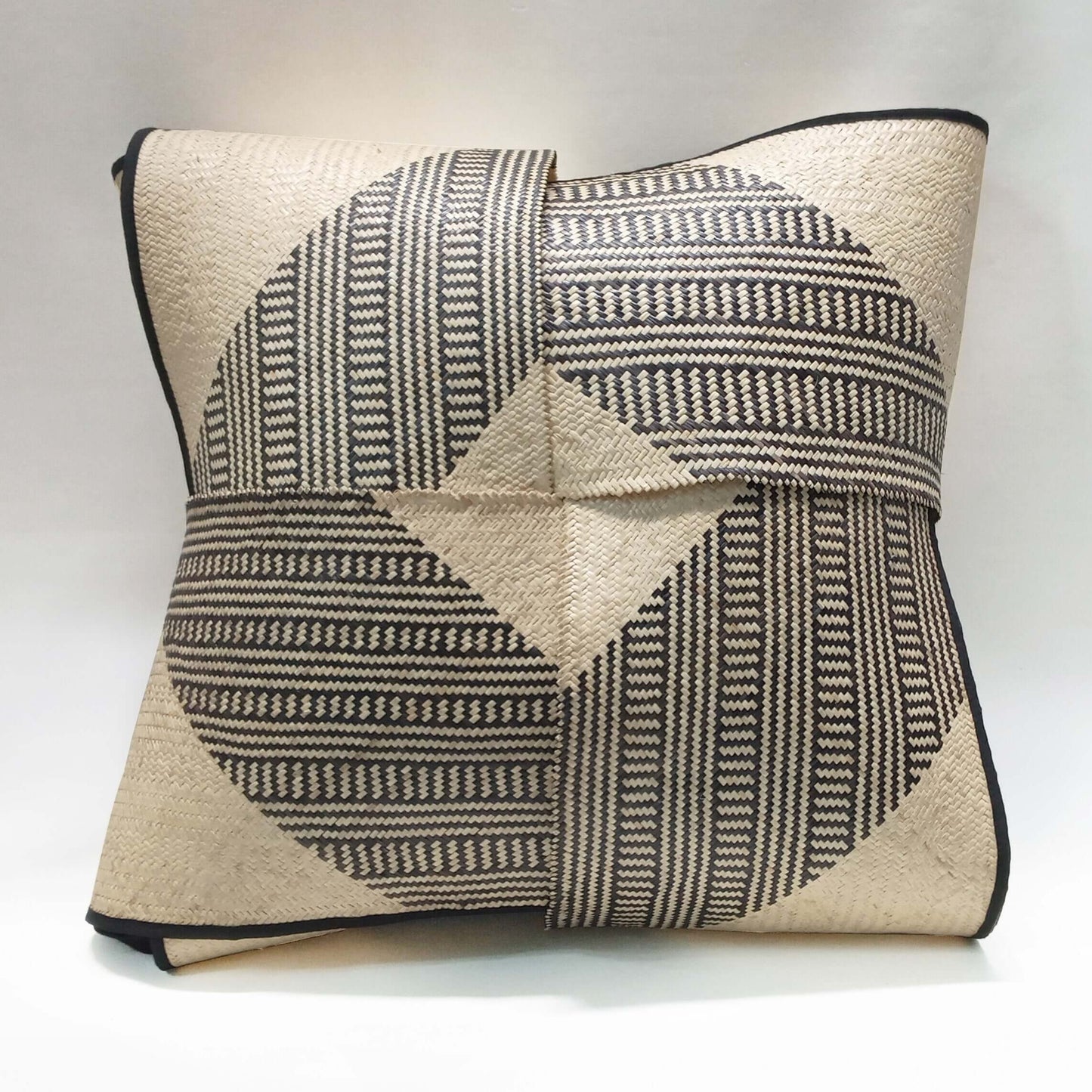 Pre-Order - Ketupat Pouf - 2023 Malaysia Good Design Award