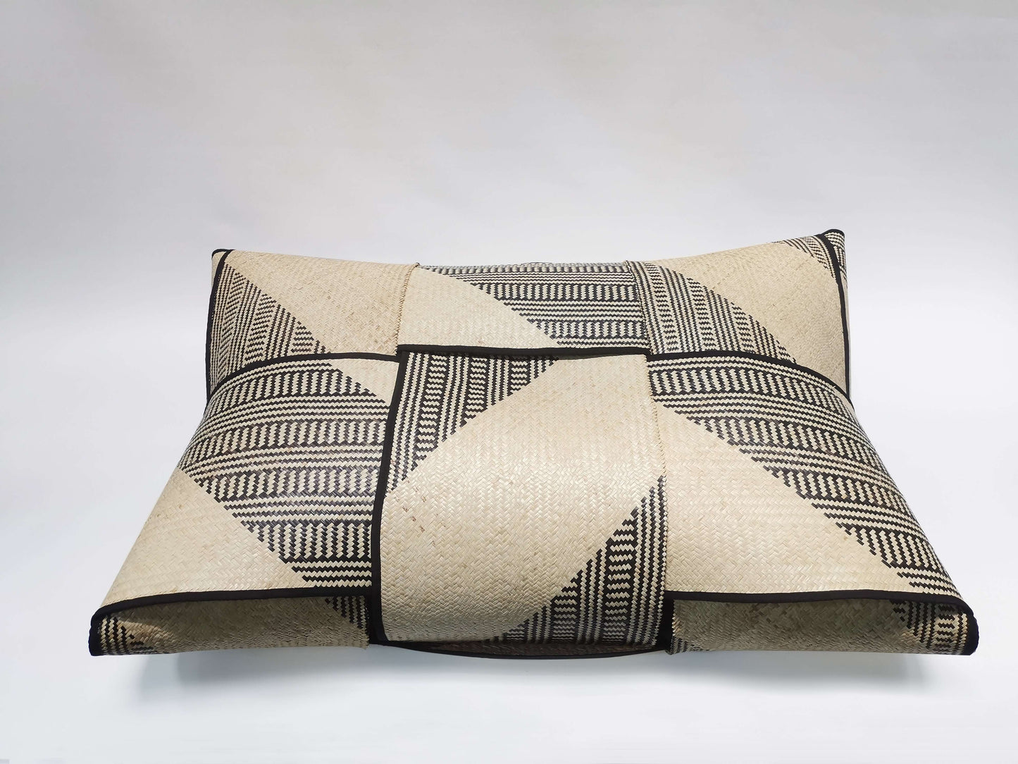 Pre-Order - Ketupat Pouf - 2023 Malaysia Good Design Award