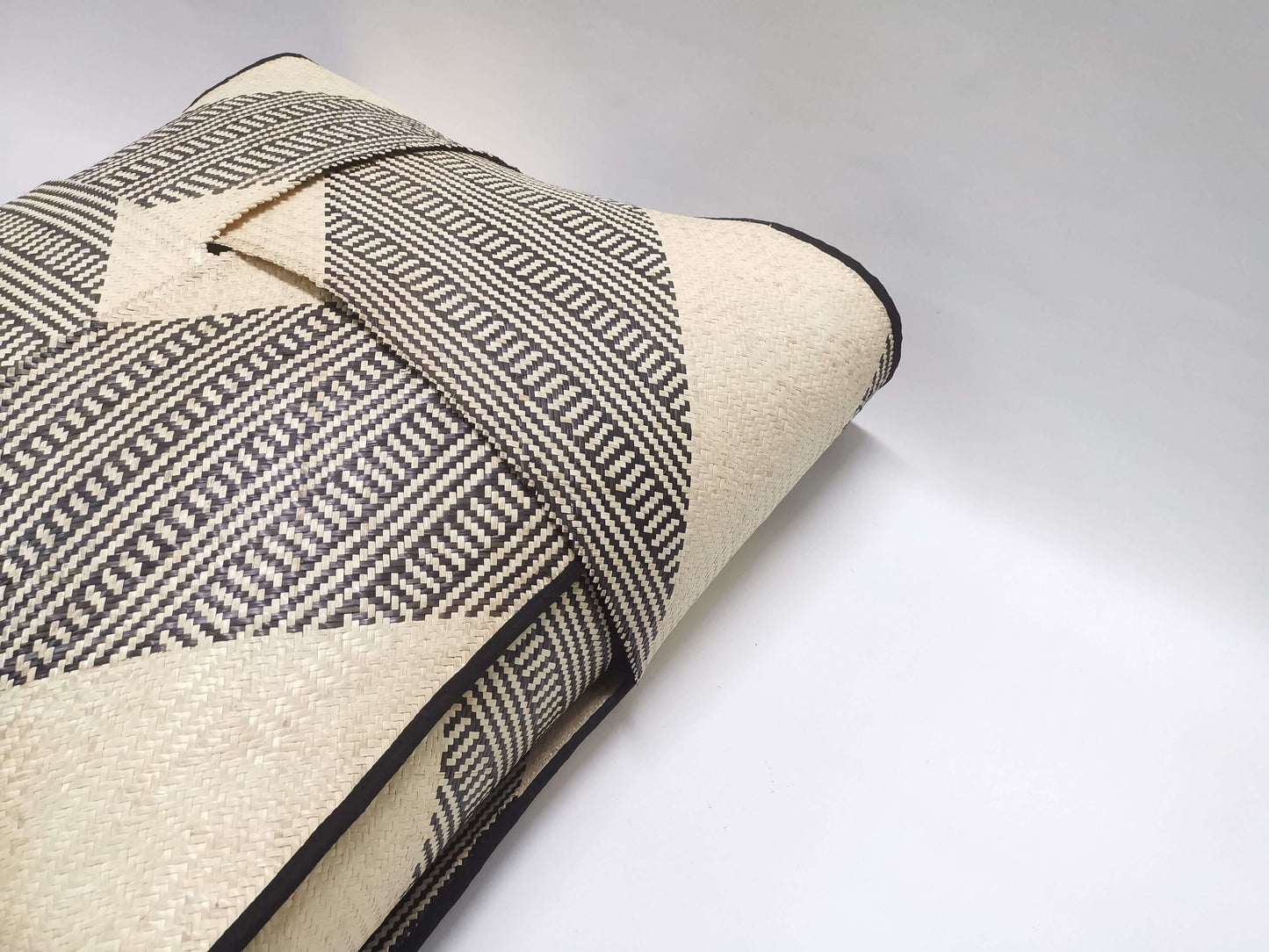 Pre-Order - Ketupat Pouf - 2023 Malaysia Good Design Award