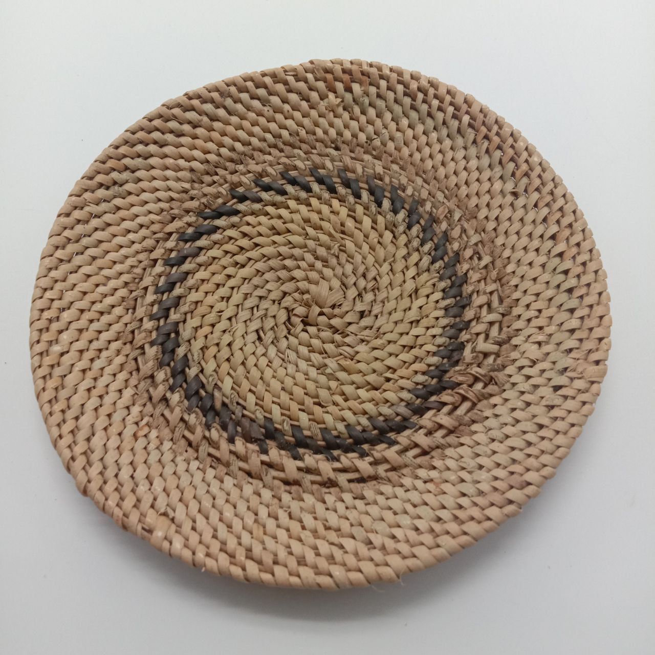 RATTAN PLATE L 190325 Y BN 009