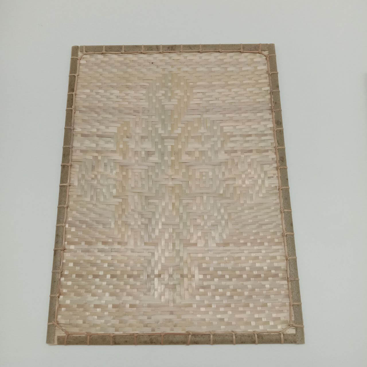 BAMBOO PLACEMAT LA 111024 X MAM 002