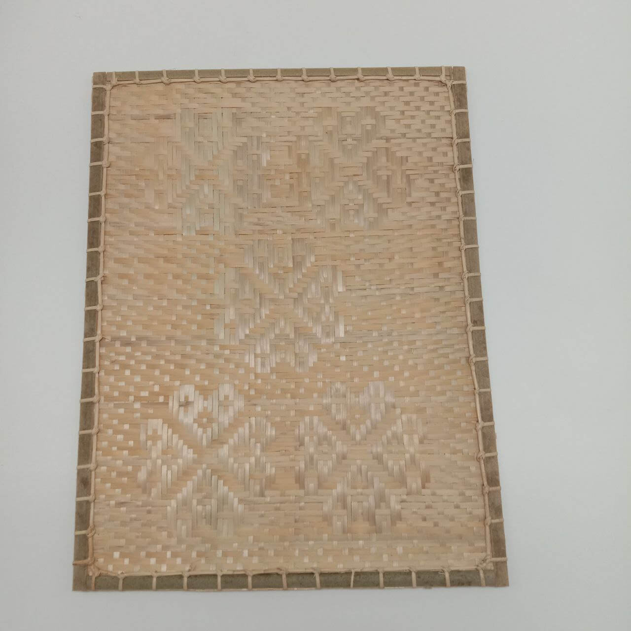 BAMBOO PLACEMAT LA 111024 X MAM 006