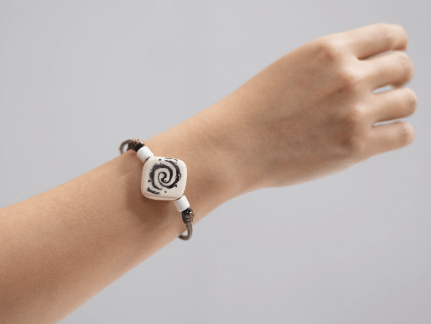 Bracelet 13