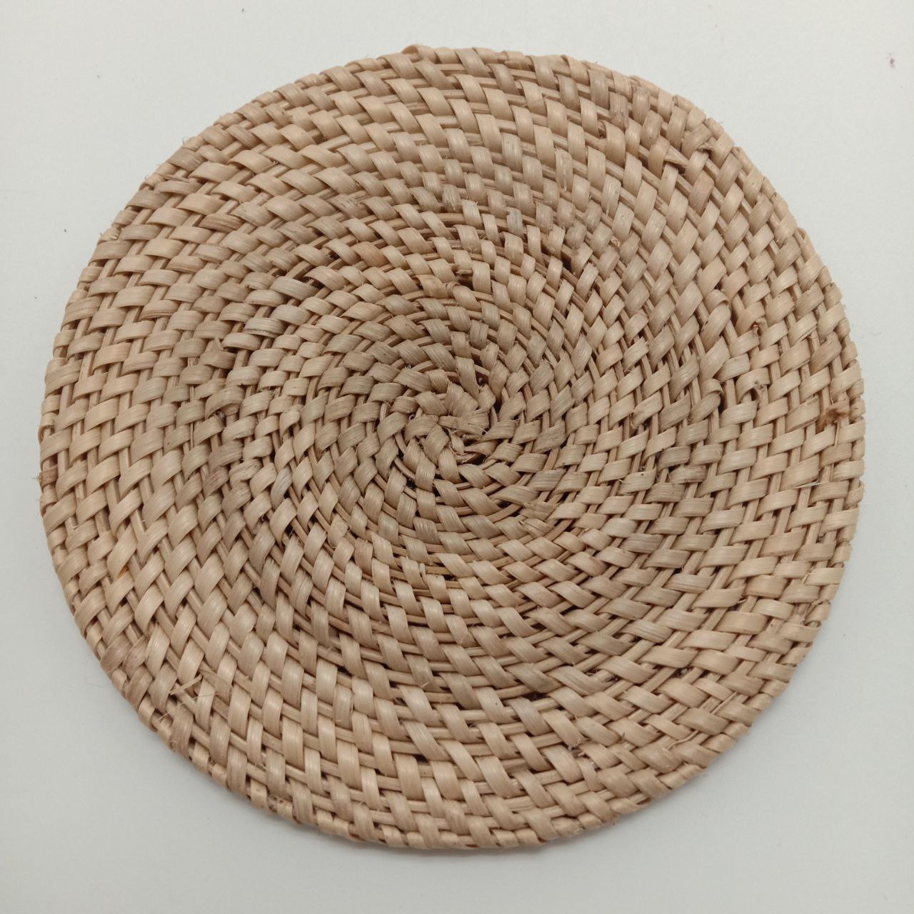 RATTAN PLATE L 190325 Y NS 010
