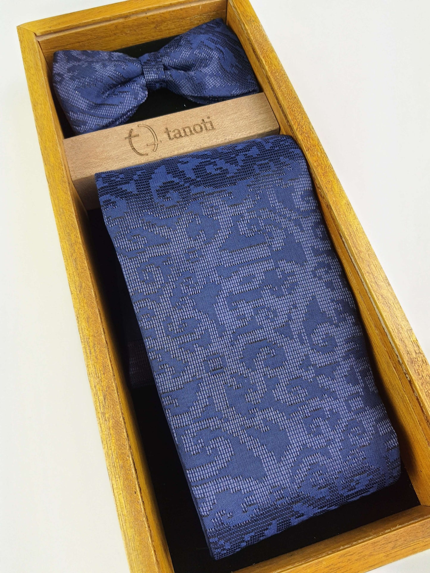 BANGSAWAN Cummerbund and Bowtie Set