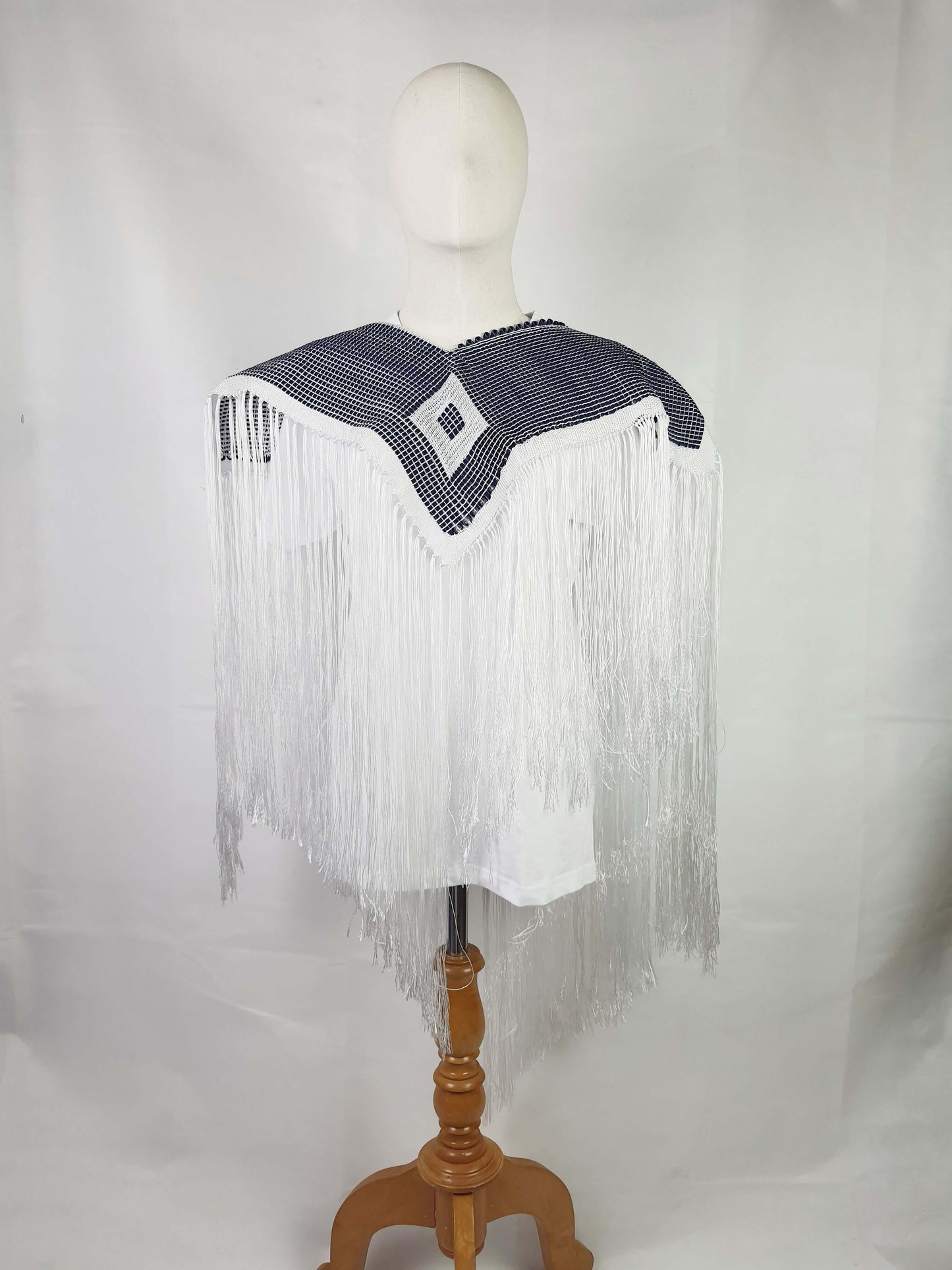 Tasseled Leatherweave Poncho (Blue & White)