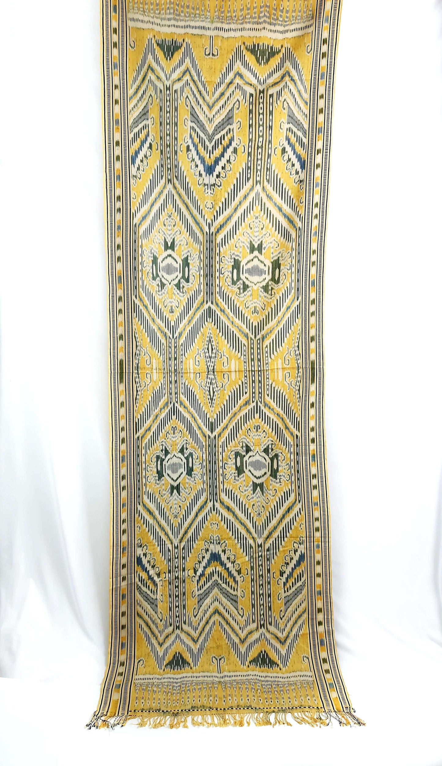 Pua Kumbu : Jambatan Gantung Nanga Pangau