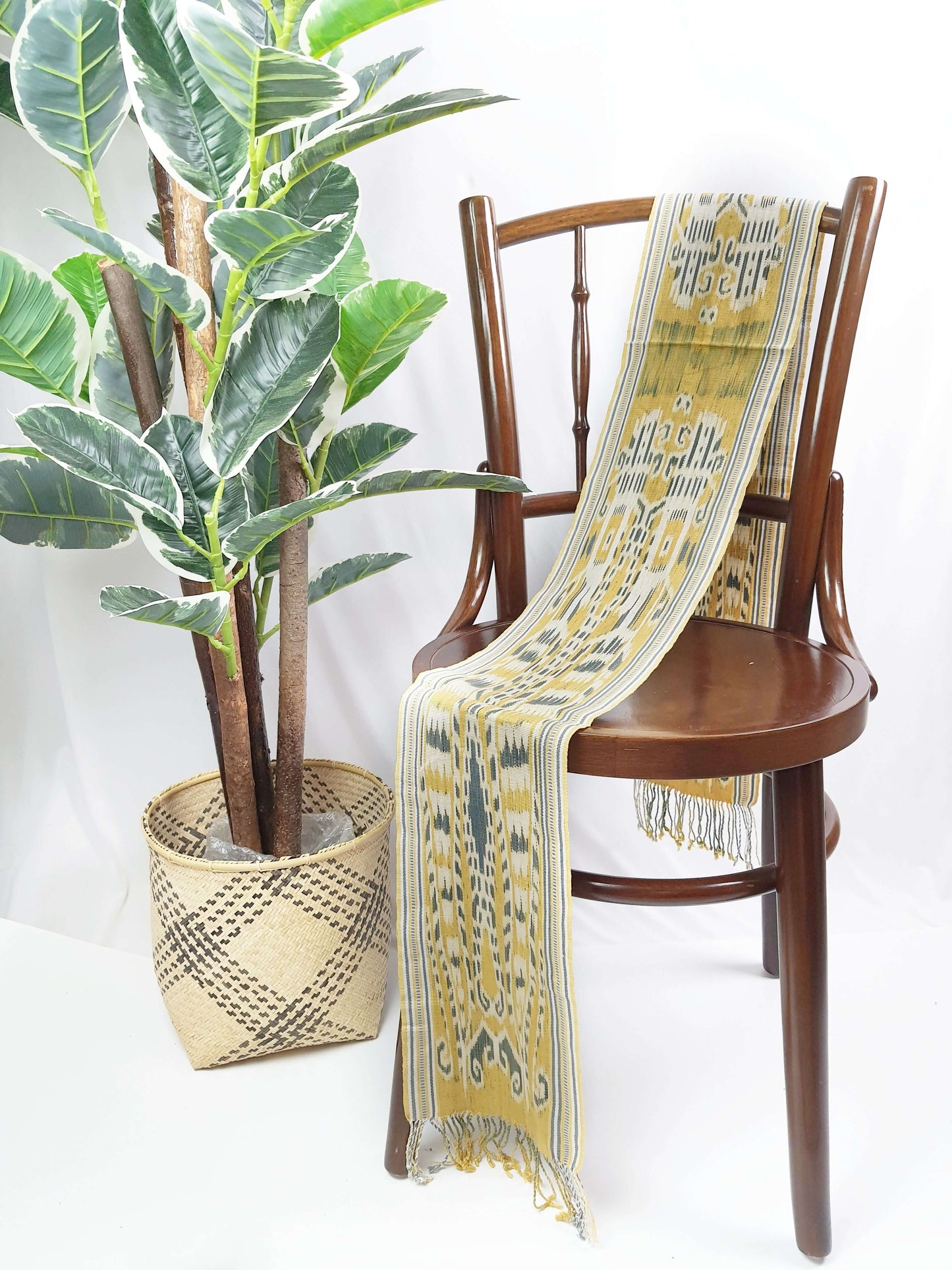 Pua Kumbu : Labung Bungai Nain