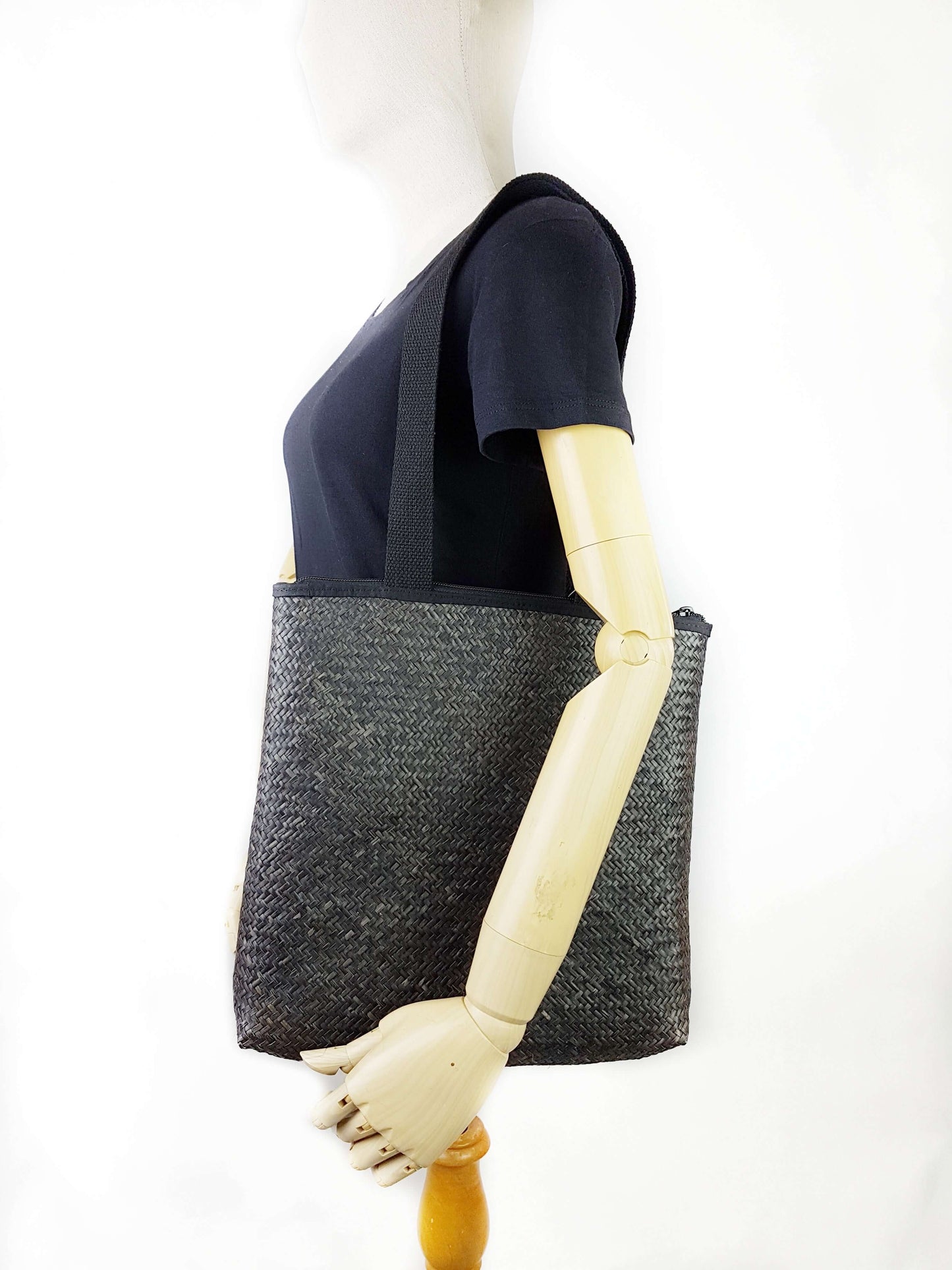 BLACK S Tote 1