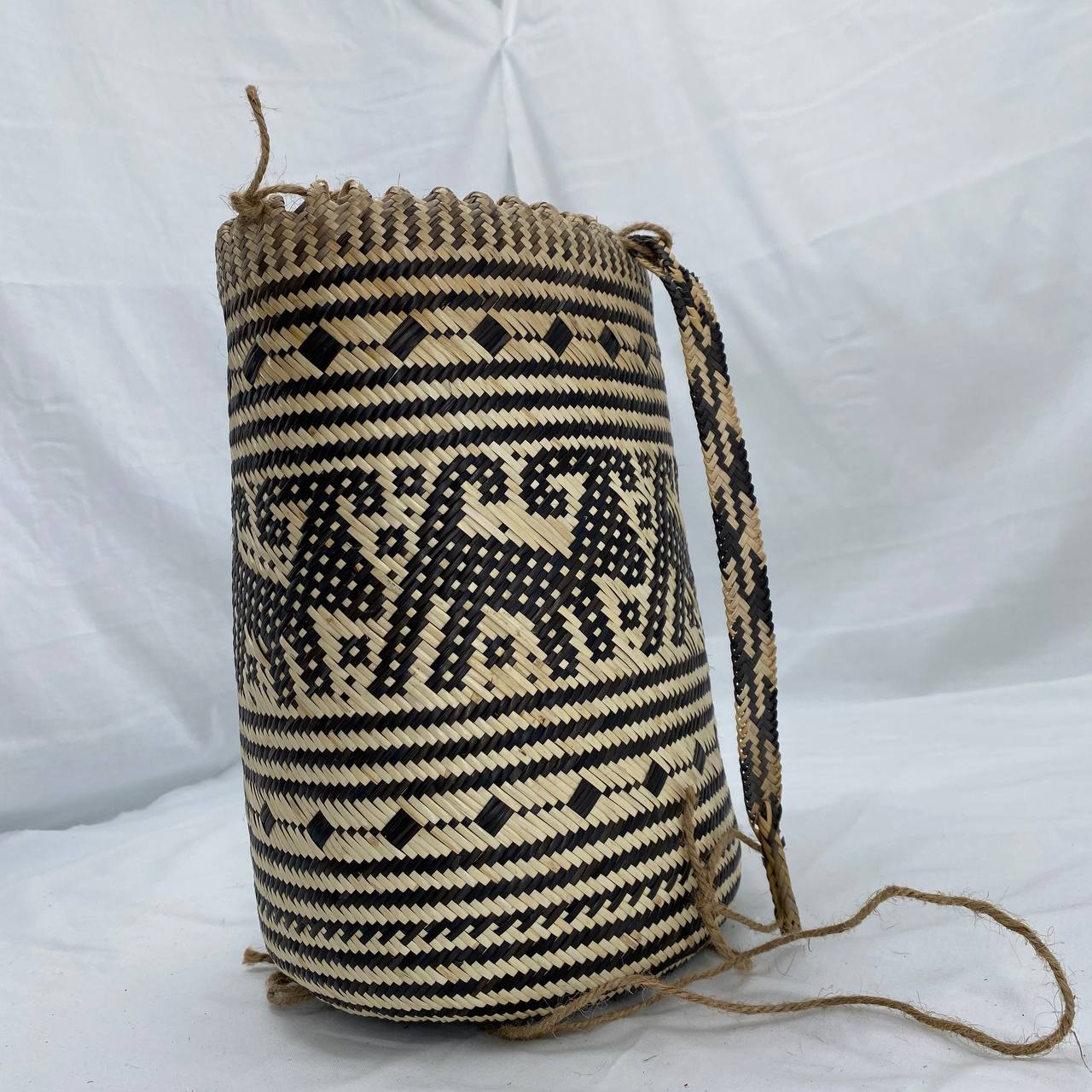 Belanyat Design 16