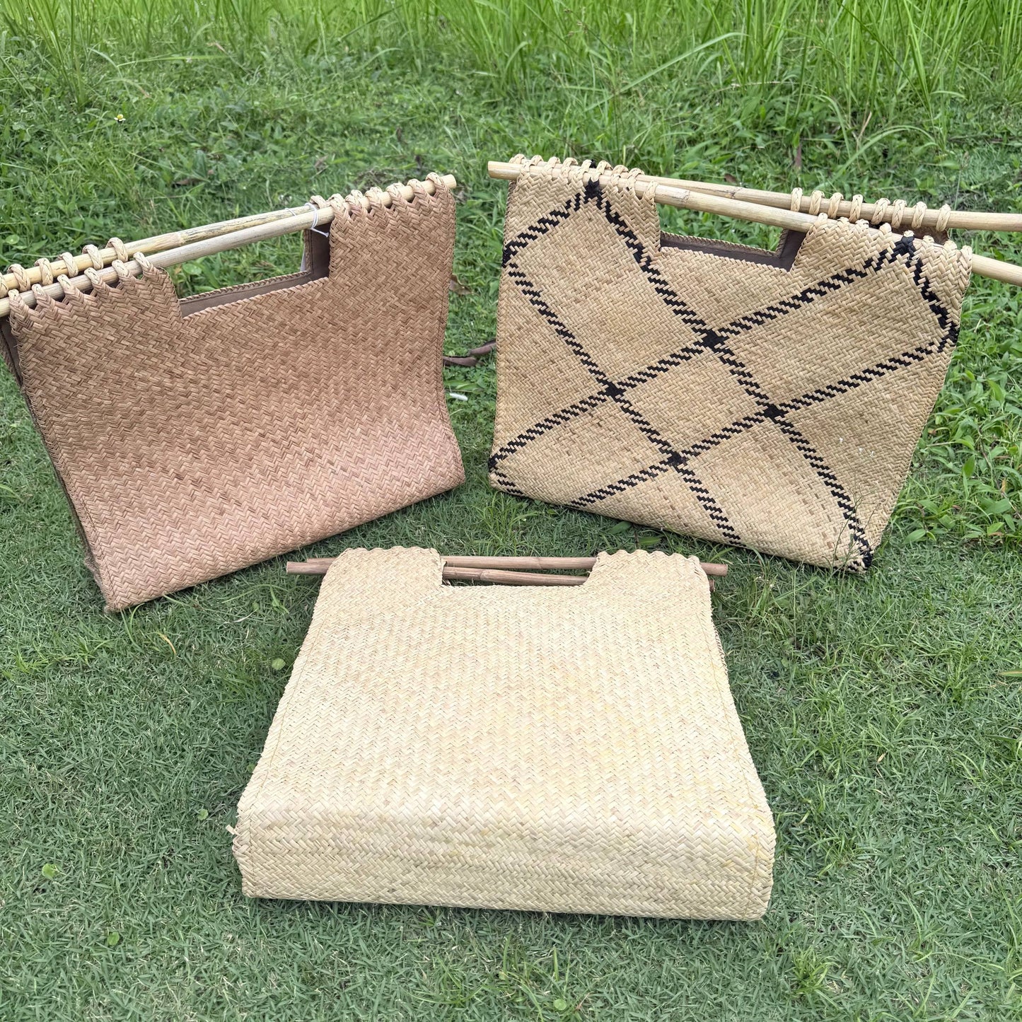 Rattan Scroll Bag