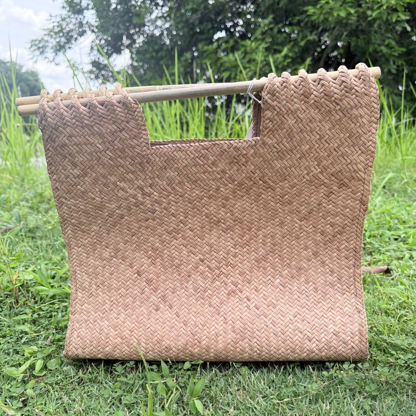 Rattan Scroll Bag