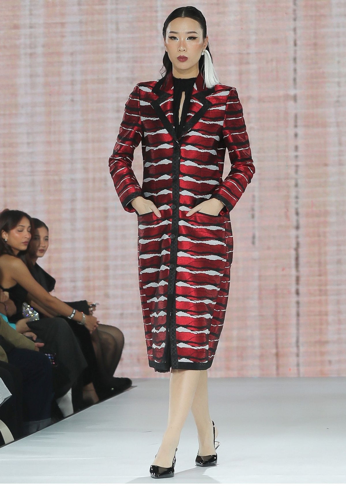 SURI COAT