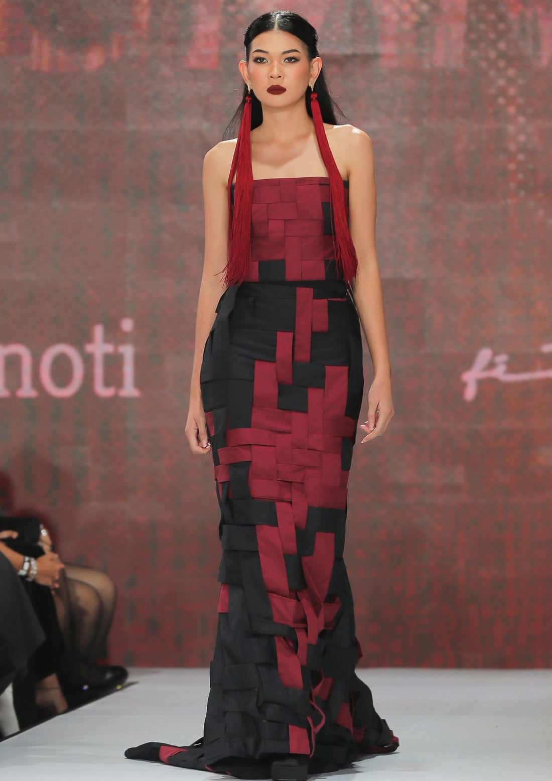 RETNA CORSET & SKIRT
