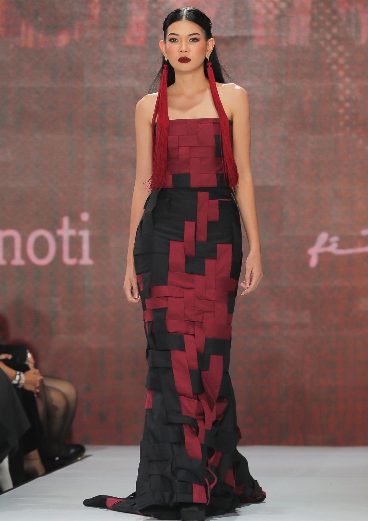 RETNA CORSET & SKIRT
