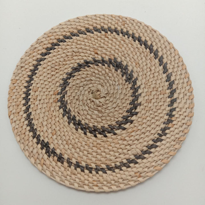 RATTAN PLATE L 190325 Y DL 002