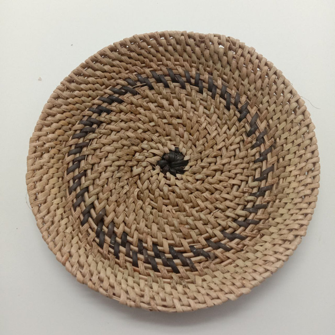 RATTAN PLATE L 190325 Y BN 006