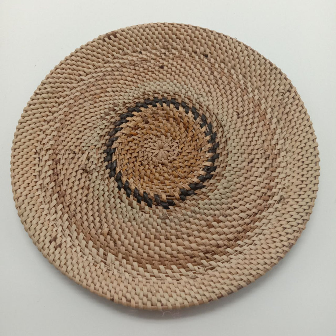 RATTAN PLATE L 190325 Y BN 023