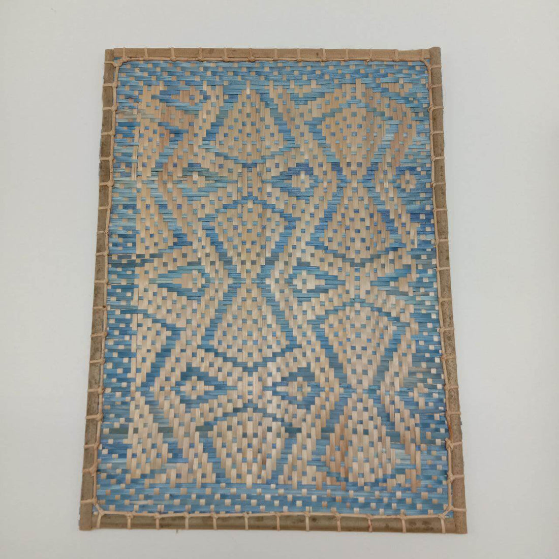 BAMBOO PLACEMAT LA 111024 X MAM 012