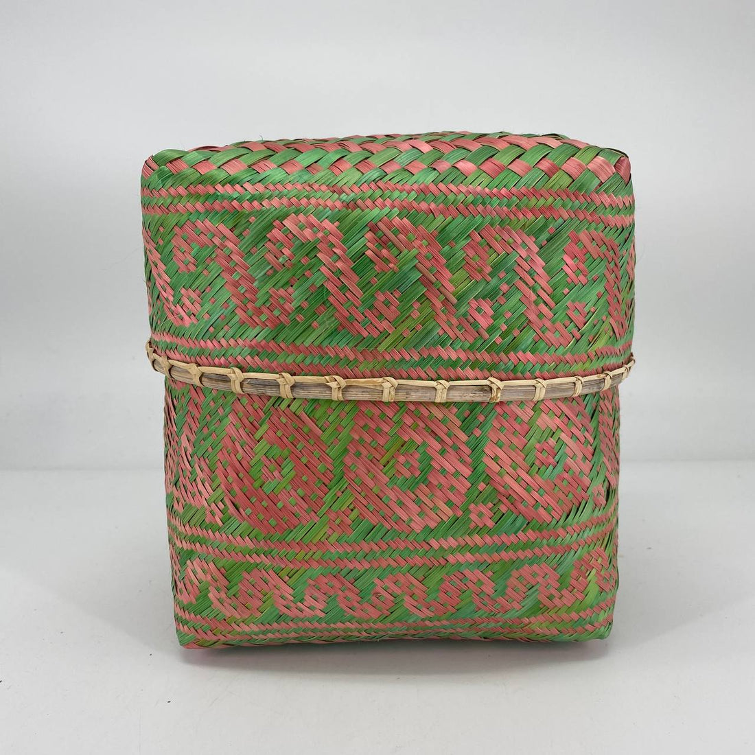Bamboo Weaved Box Design 31