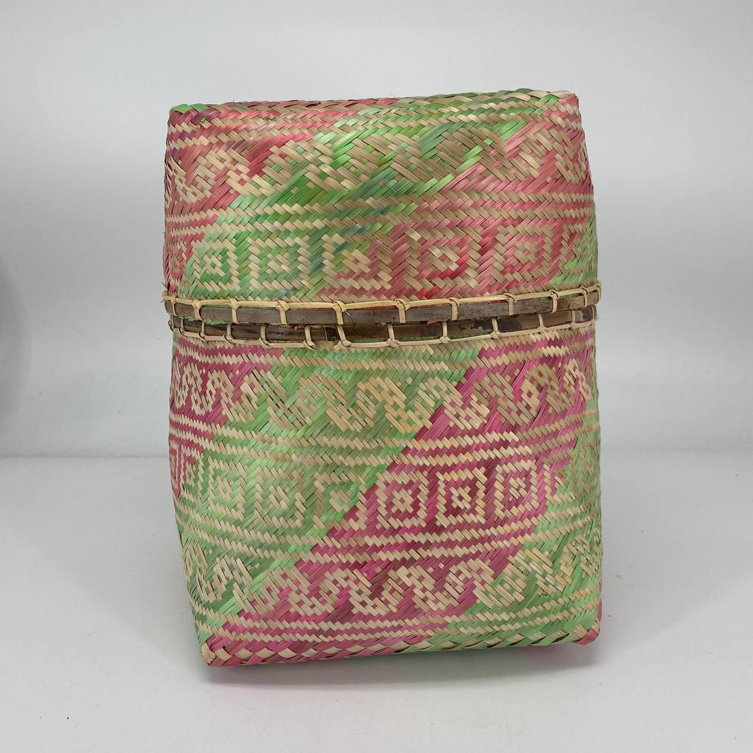 Bamboo Weaved Box Design 22