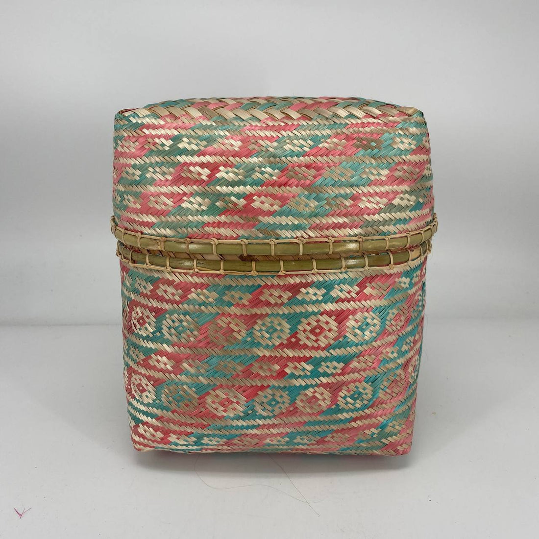 Bamboo Weaved Box Design 13