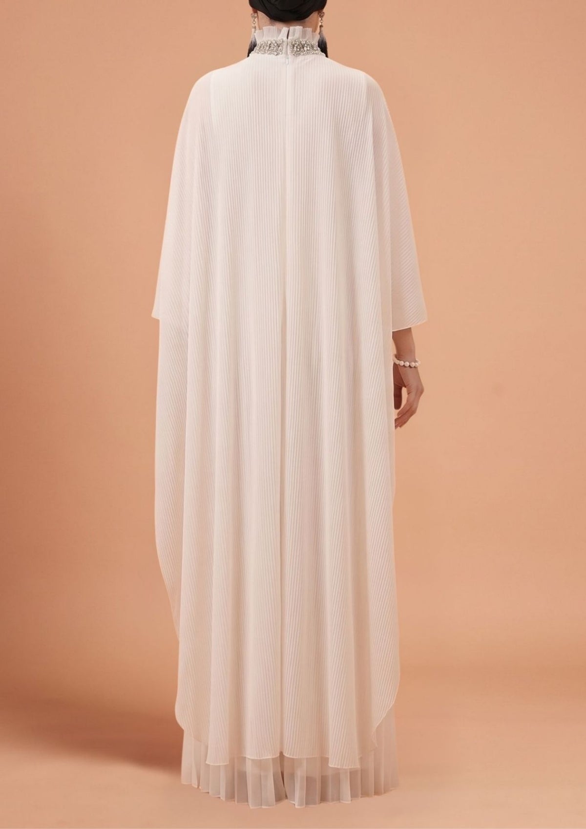 MAKILING CAPE & PANTS
