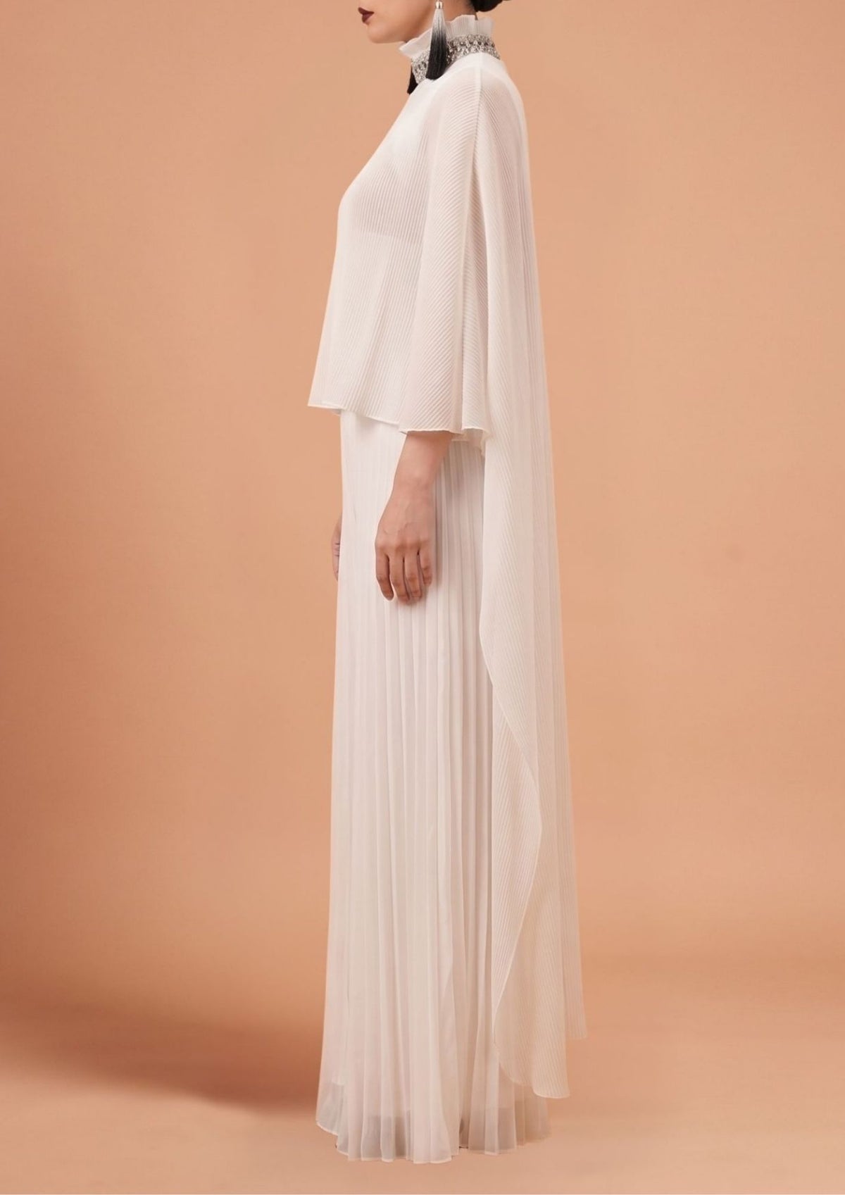 MAKILING CAPE & PANTS