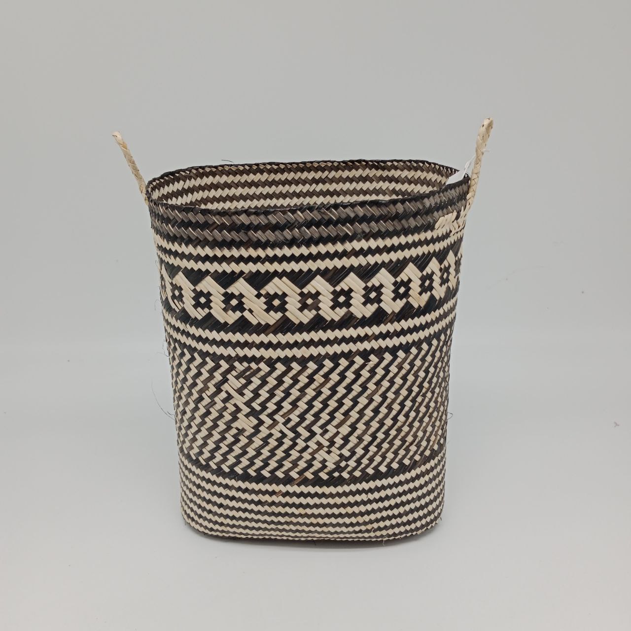 RATTAN OVAL BELANYAT BAG