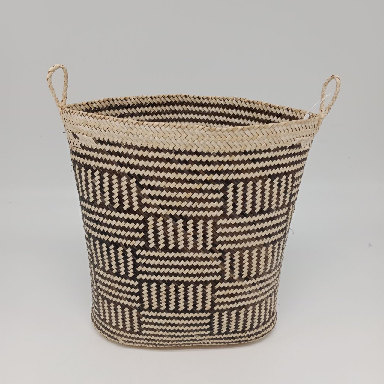 RATTAN OVAL BELANYAT BAG