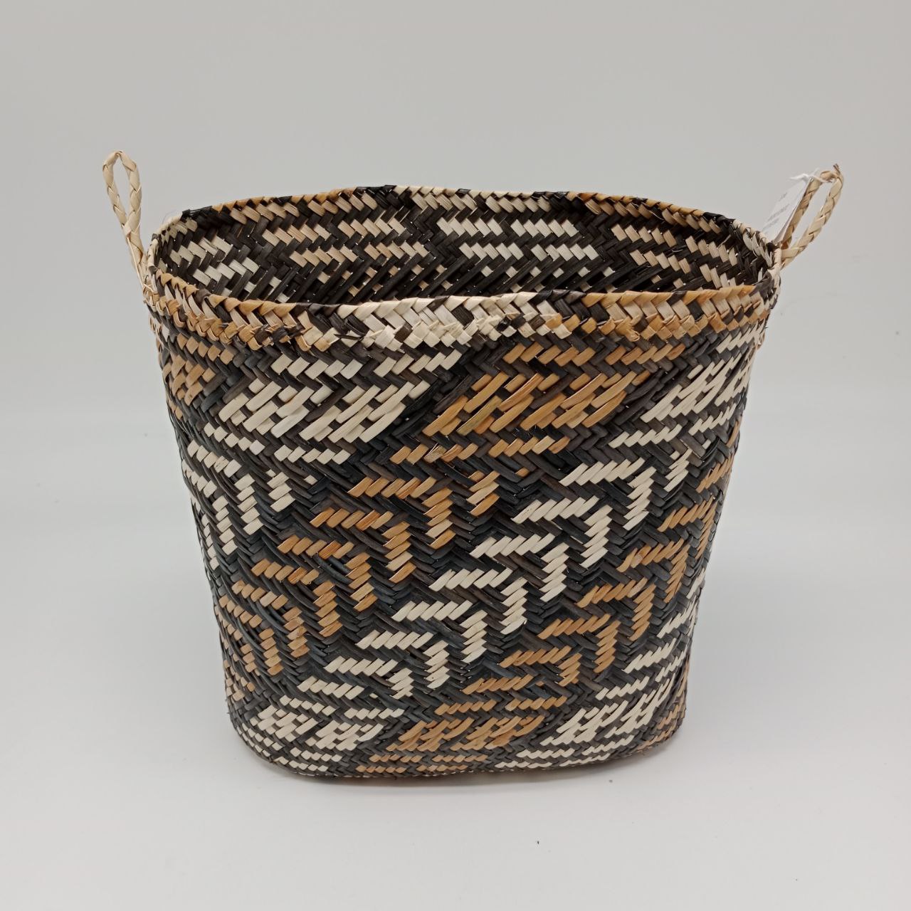 RATTAN OVAL BELANYAT BAG