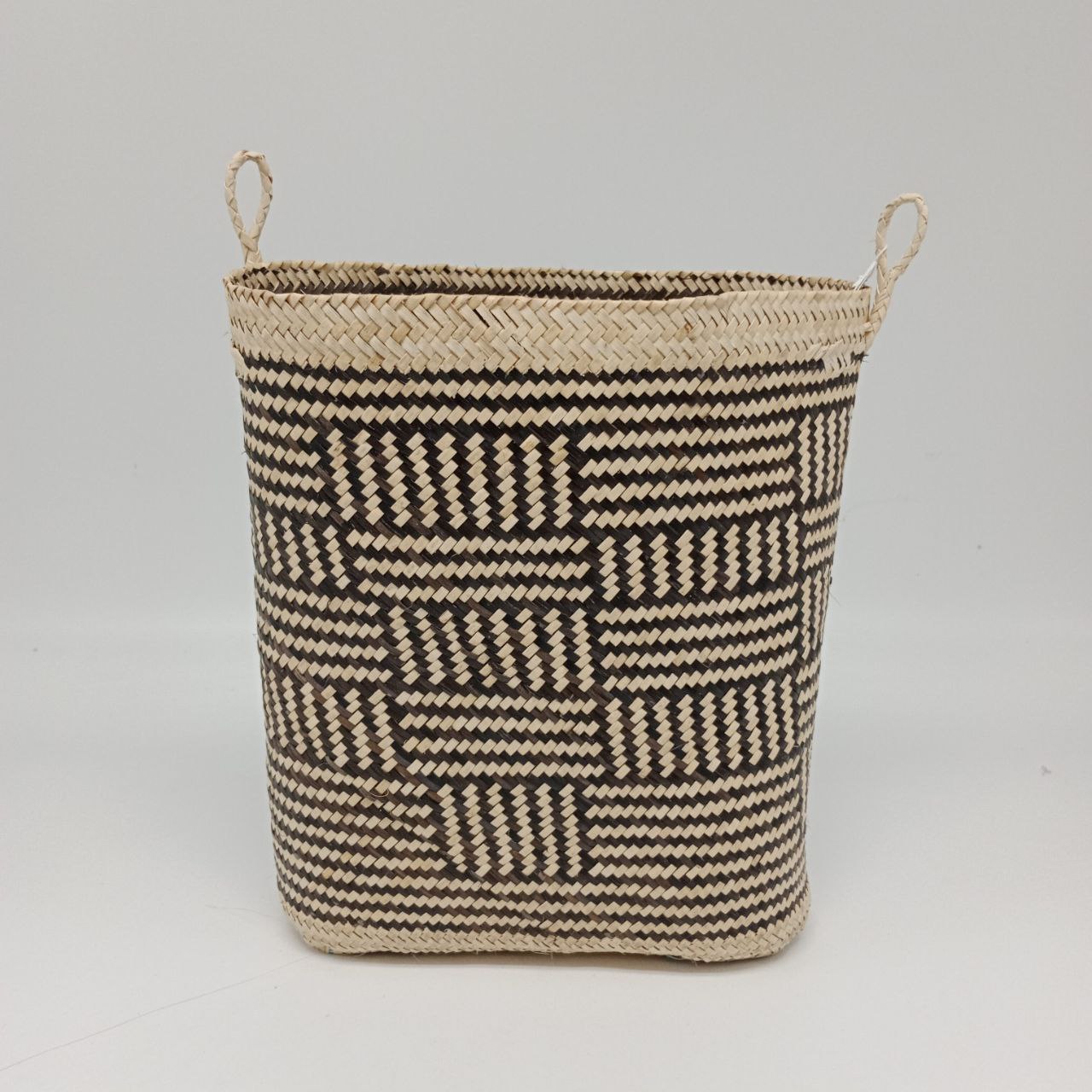 RATTAN OVAL BELANYAT BAG