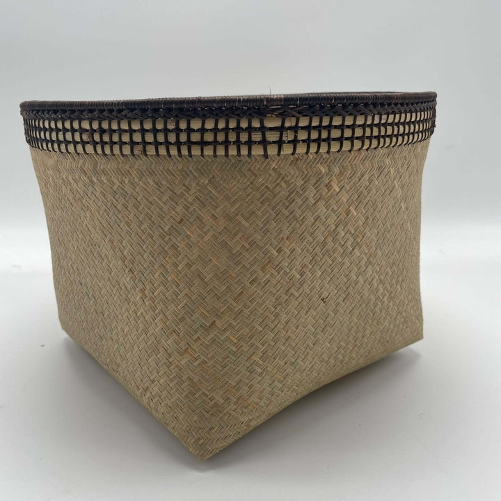 Bakul Bemban OV 280924 X CT 002