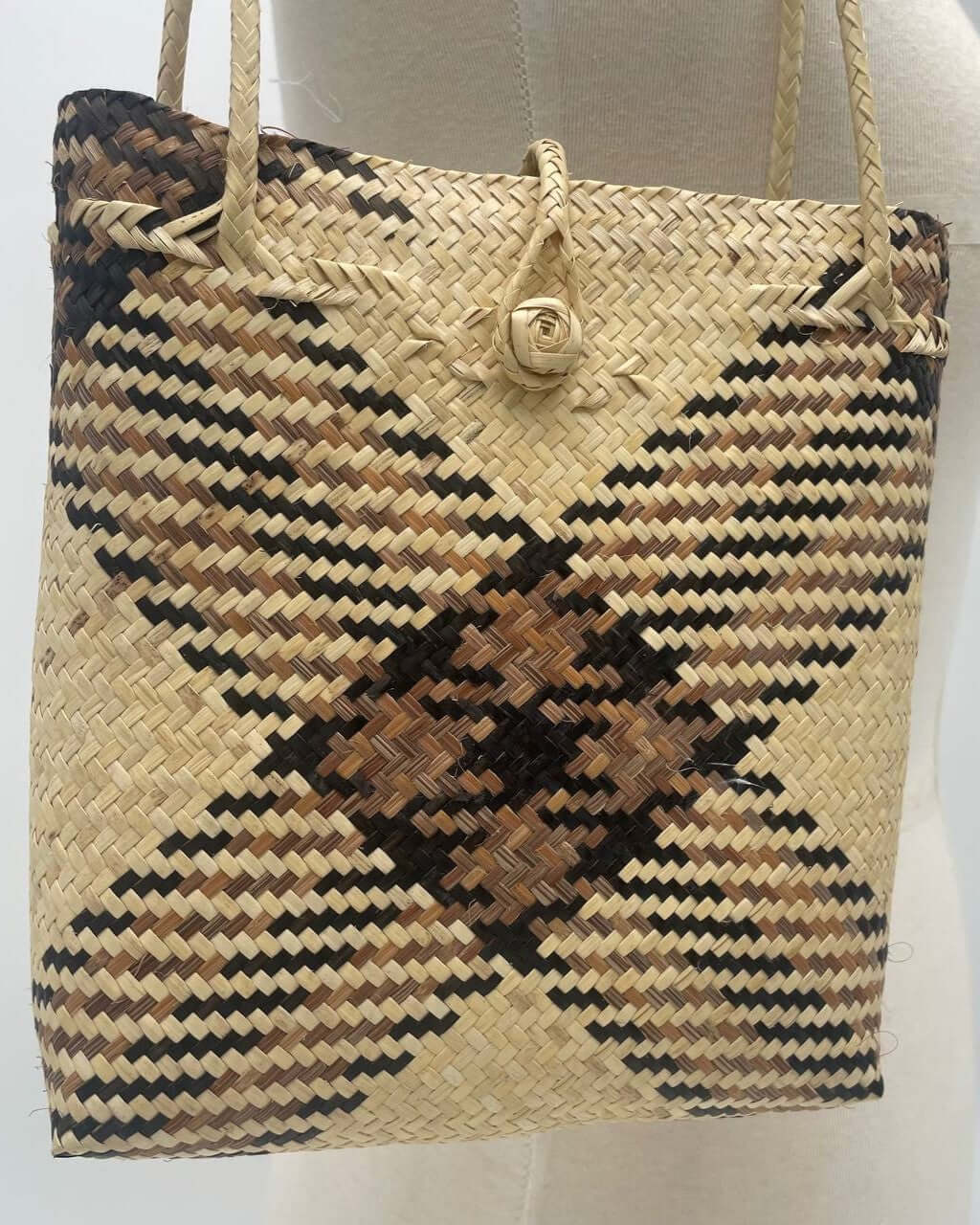 RATTAN HANDBAG
