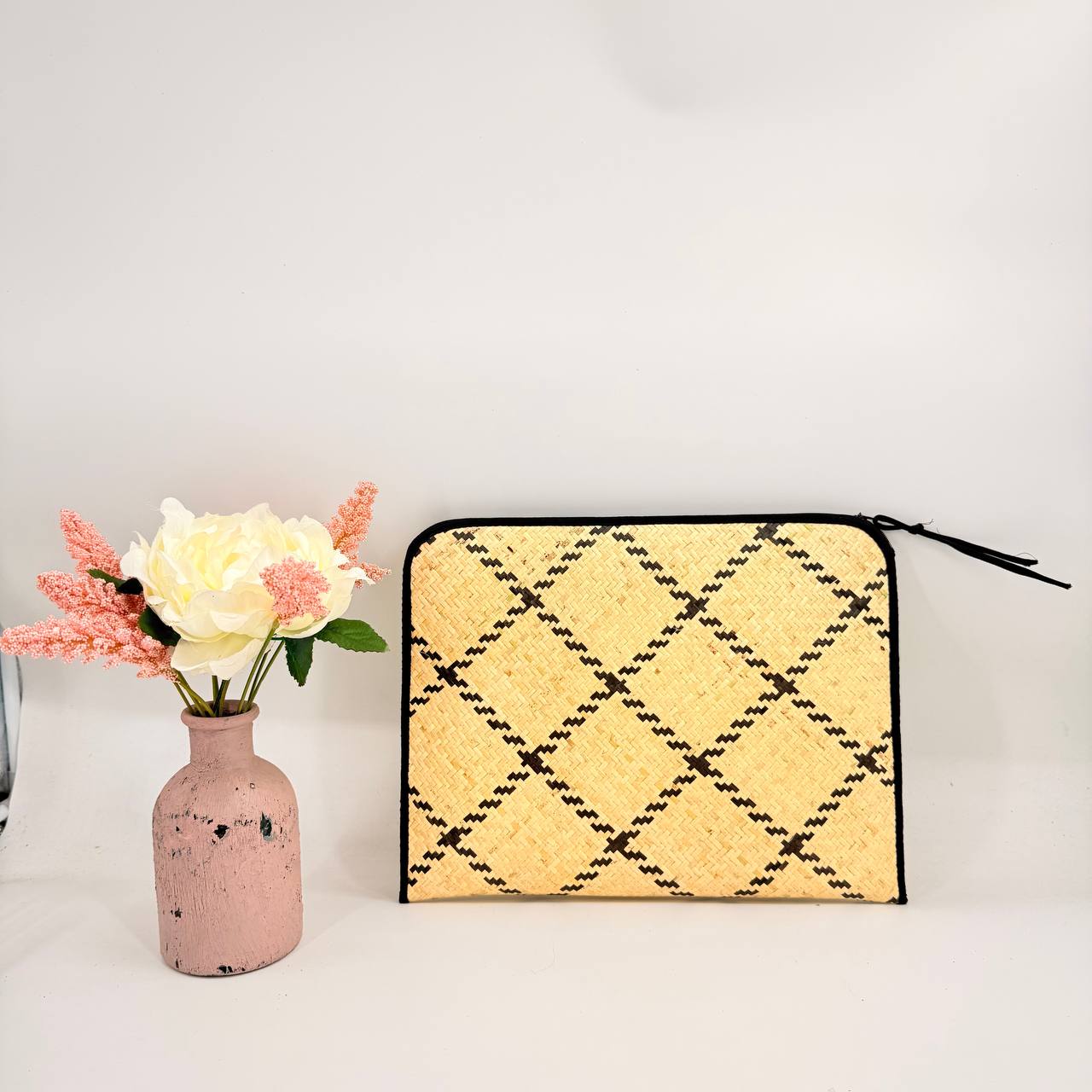 Rattan Laptop case P 041125 X JUK 003