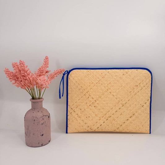 Rattan laptop case- P 041125 X JUK 002