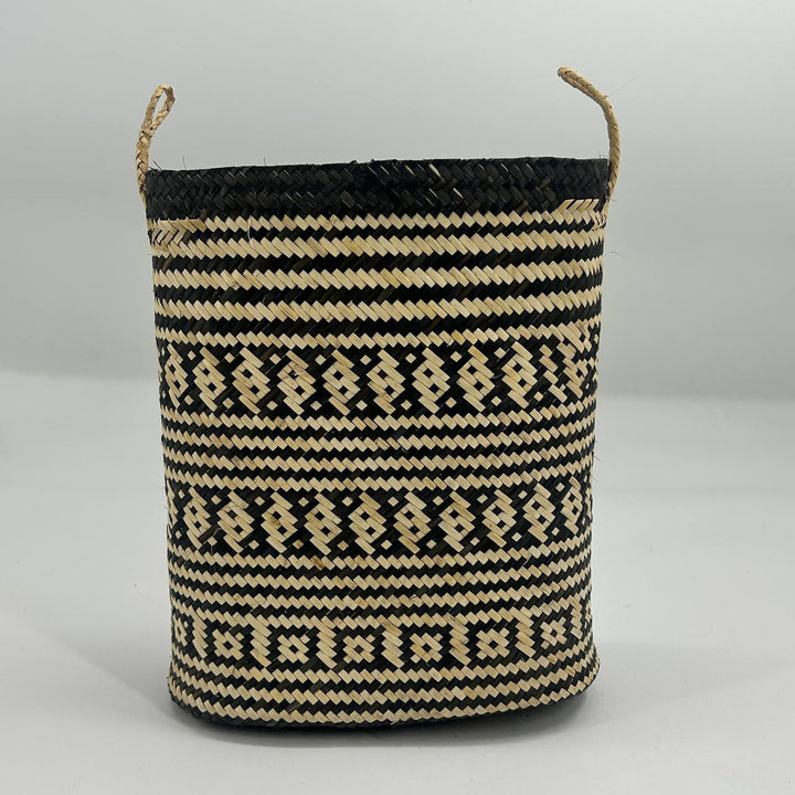 OVAL BELANYAT