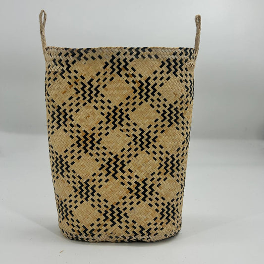OVAL BELANYAT