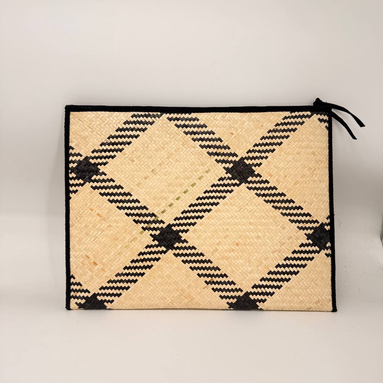 RATTAN LAPTOP CASE P 100925 X  LUI 001