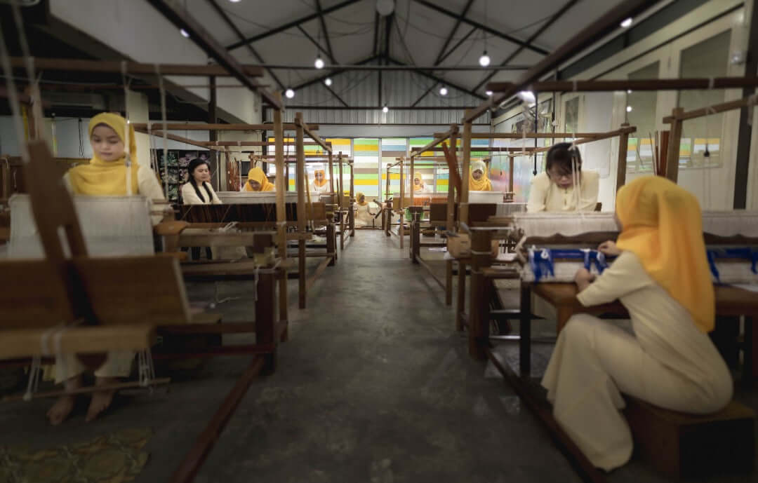 Songket Weaving Memento Experience